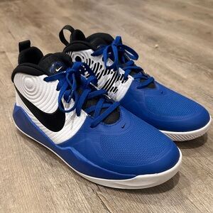 Nike 5.5Y Kids Blue and White Athletic Shoes-Team Hustle